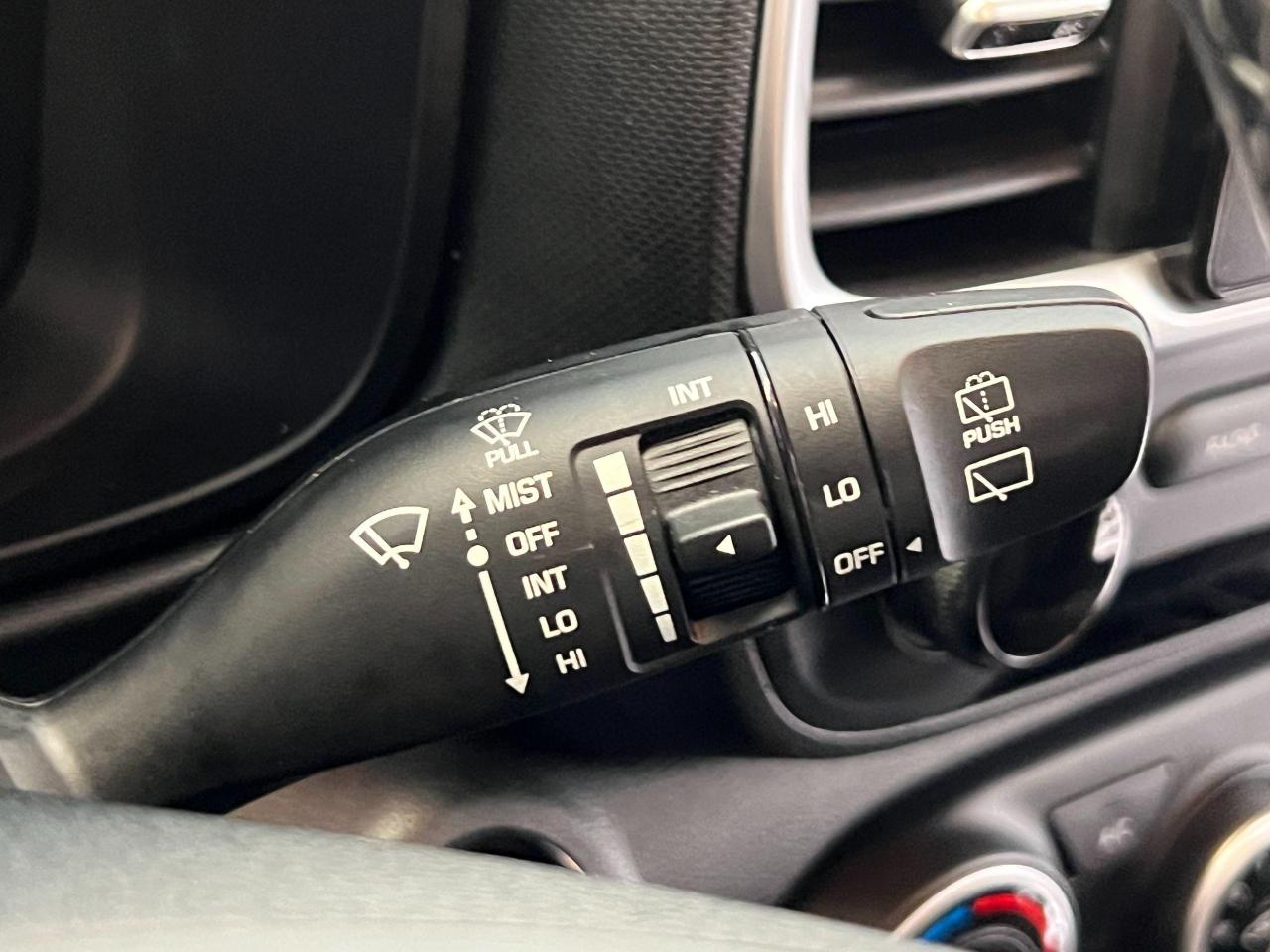 2021 Hyundai Venue Trend+Remote Start+Roof+ApplePlay+Heated Seats+CAM - Photo #47