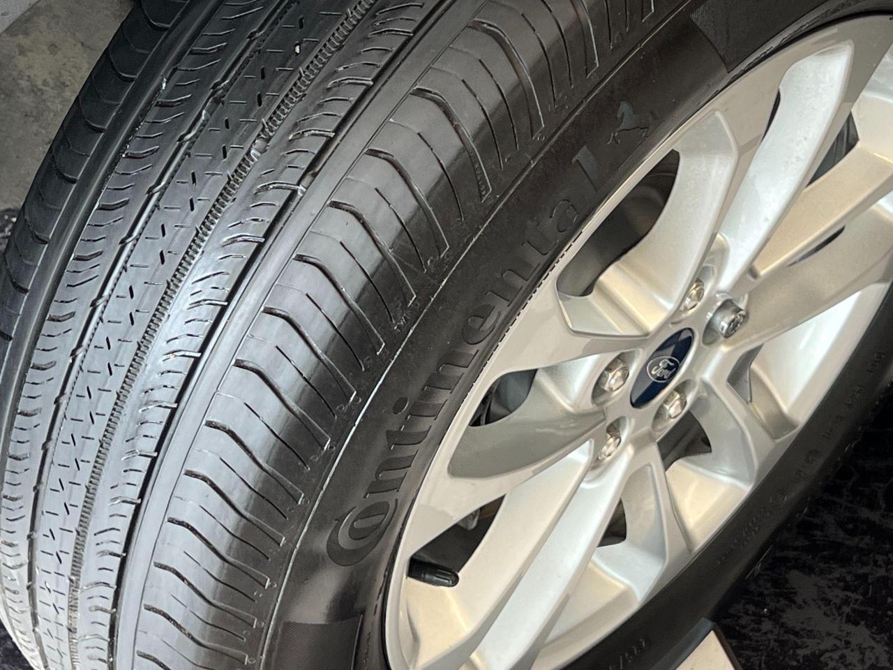 2020 Ford Escape SE AWD+Adaptive Cruise+Remote Start+CLEAN CARFAX - Photo #13