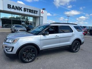 Used 2017 Ford Explorer 4WD 4dr XLT for sale in Gloucester, ON
