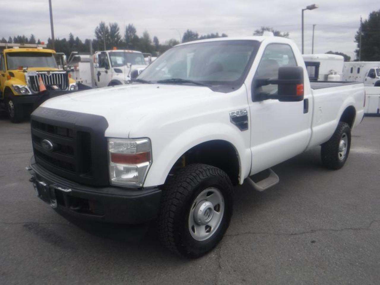 Used 2010 Ford F-250 SD XL 4WD 8 foot box with Bed Slide for sale in Burnaby, BC