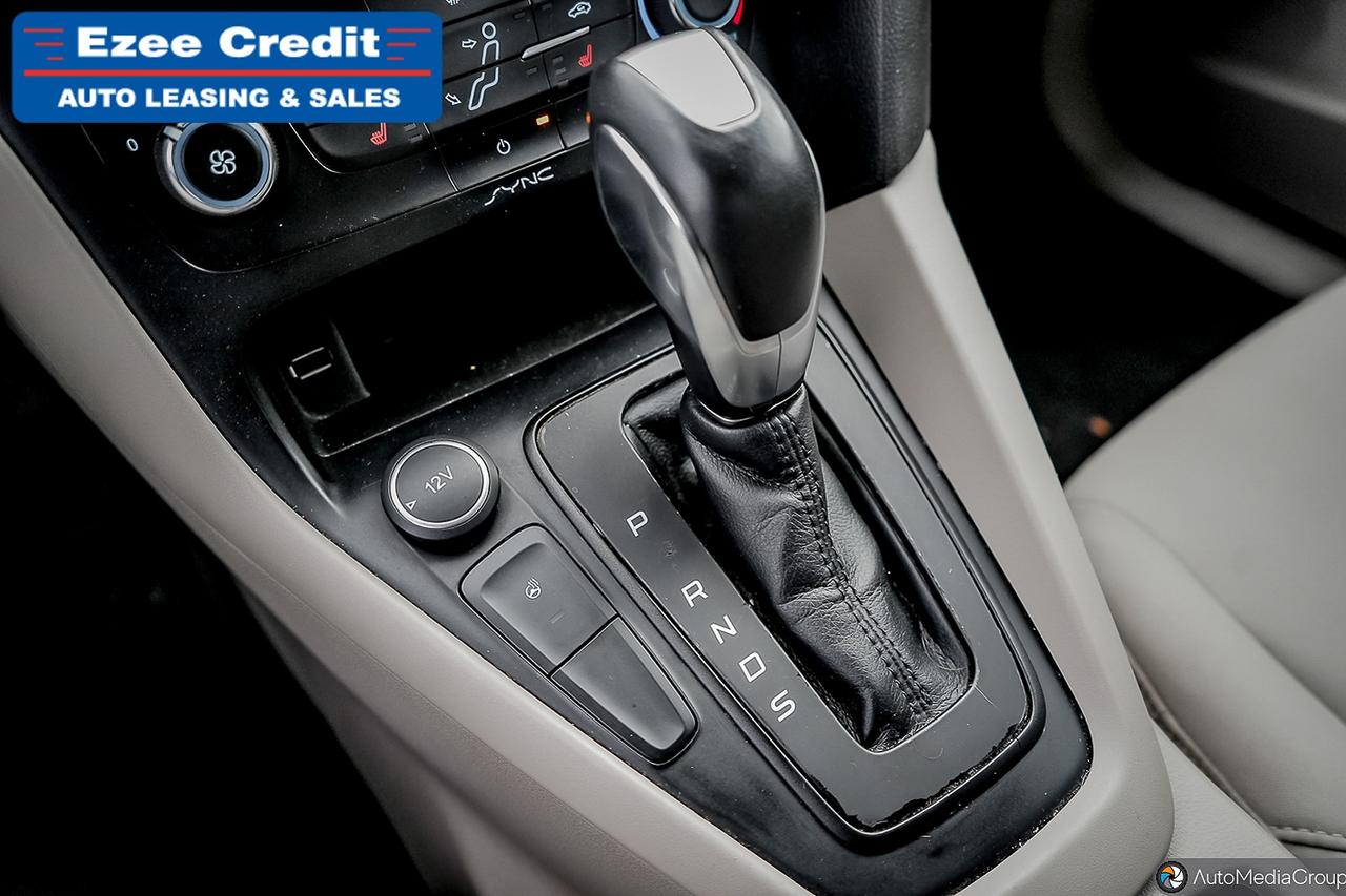 2015 Ford Focus SE Photo