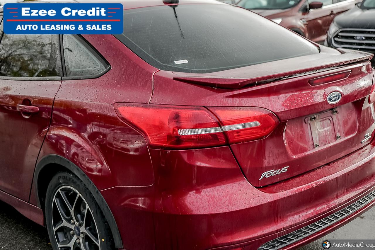 2015 Ford Focus SE Photo