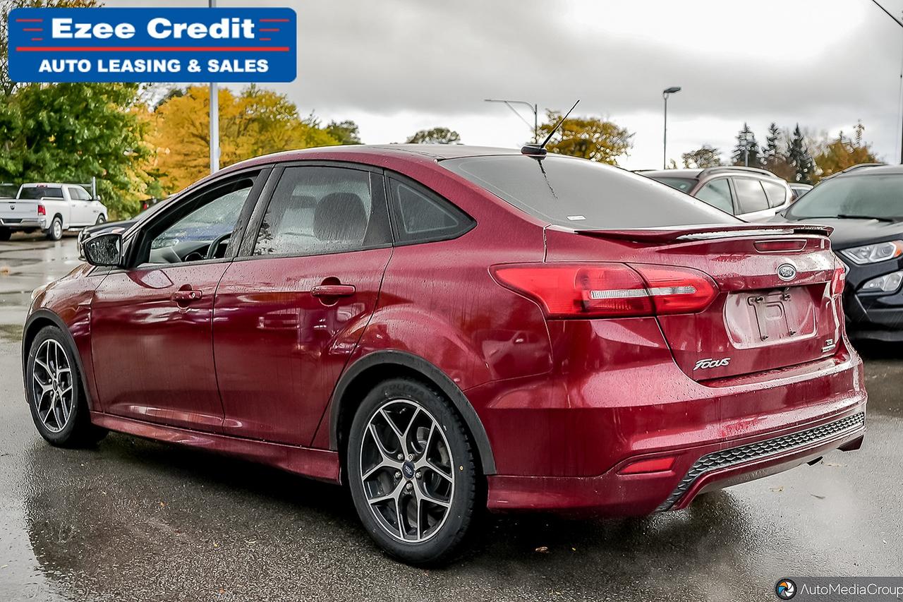 2015 Ford Focus SE Photo