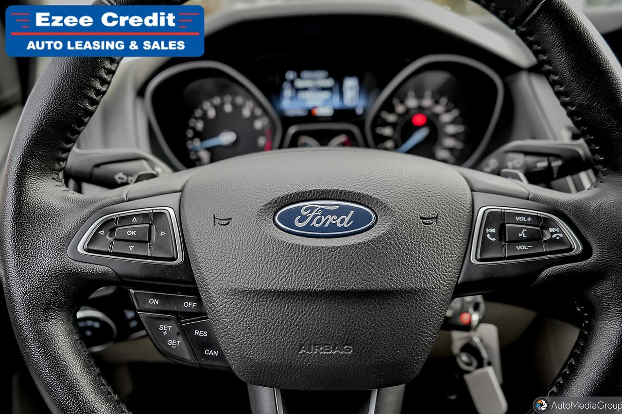 2015 Ford Focus SE Photo