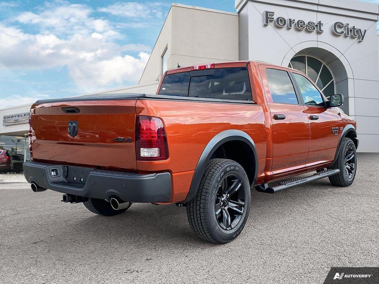 2023 RAM 1500 Classic SLT - Aluminum Wheels Photo4