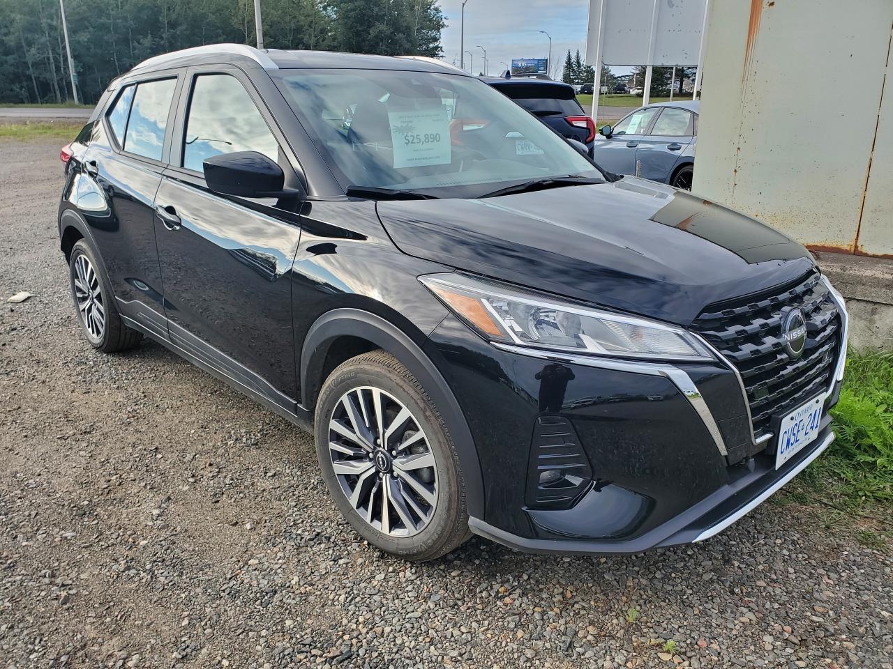 2022 Nissan Kicks SV FWD - Photo #1