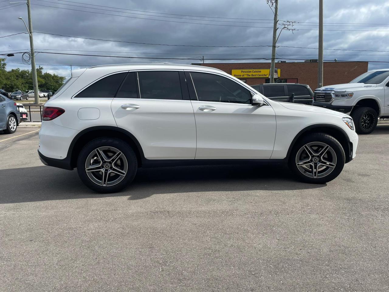 2022 Mercedes-Benz GL-Class GLC 300 LOW KM NO ACCIDENT NAV BLIND CARPLAY PANO - Photo #9