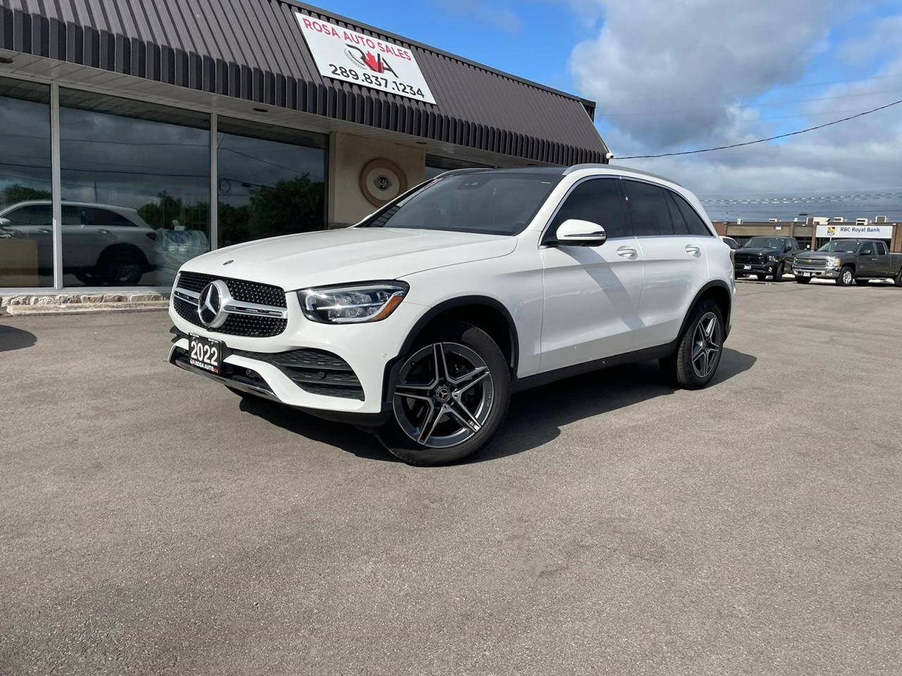 2022 Mercedes-Benz GL-Class GLC 300 LOW KM NO ACCIDENT NAV BLIND CARPLAY PANO - Photo #1