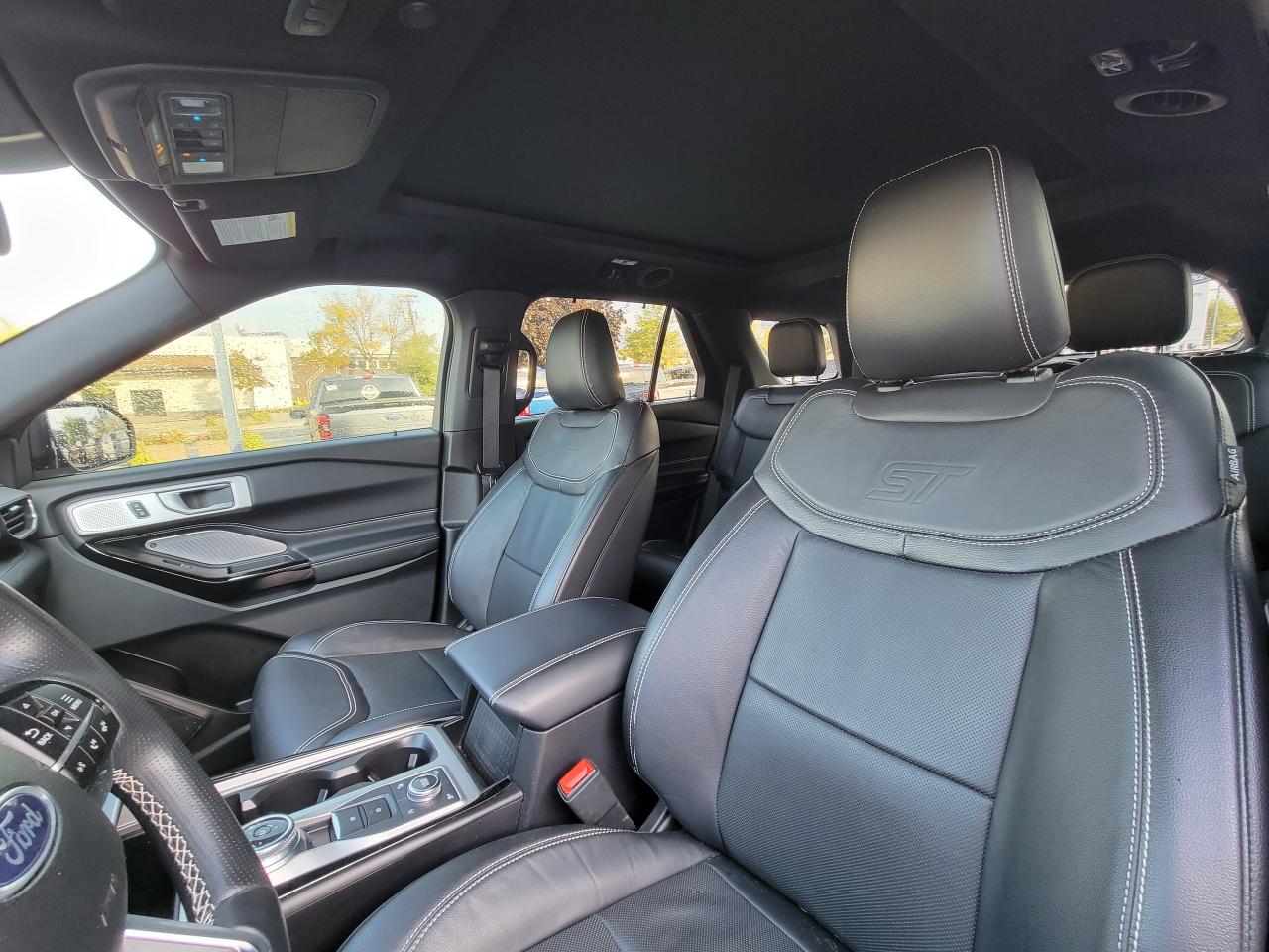 2021 Ford Explorer ST Photo5
