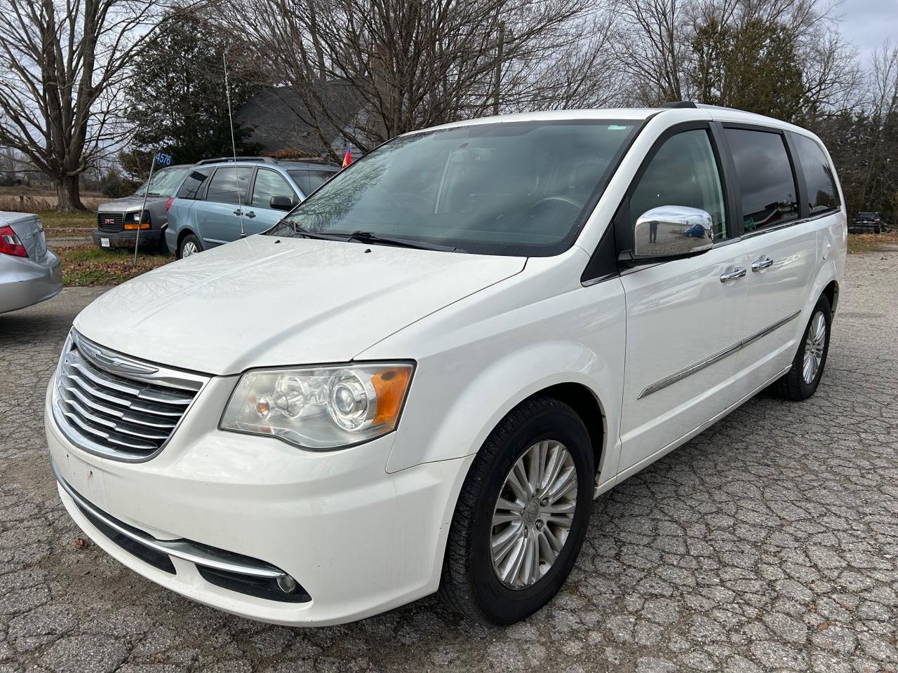 2012 Chrysler Town & Country 