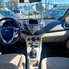 2015 Ford Fiesta 5dr HB SE - Photo #5