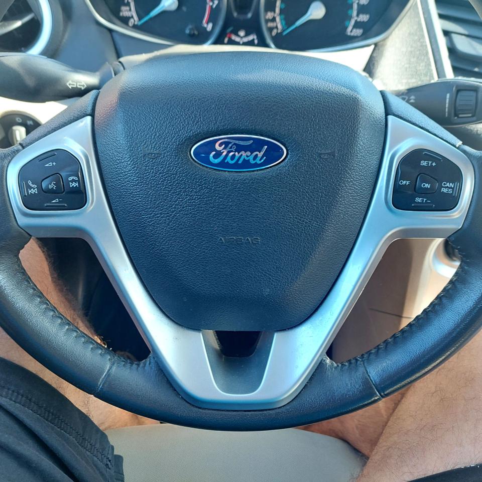 2015 Ford Fiesta 5dr HB SE - Photo #6