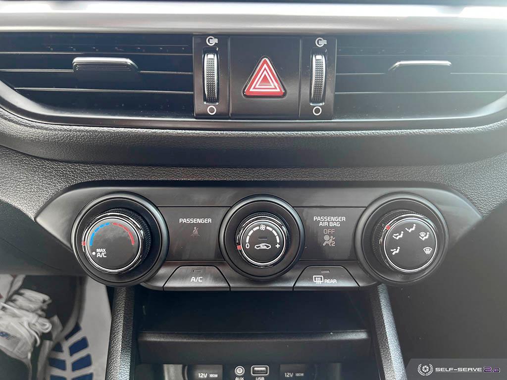 2019 Kia Forte LX / AUTO / BACKUP CAM / NO ACCIDENTS - Photo #24