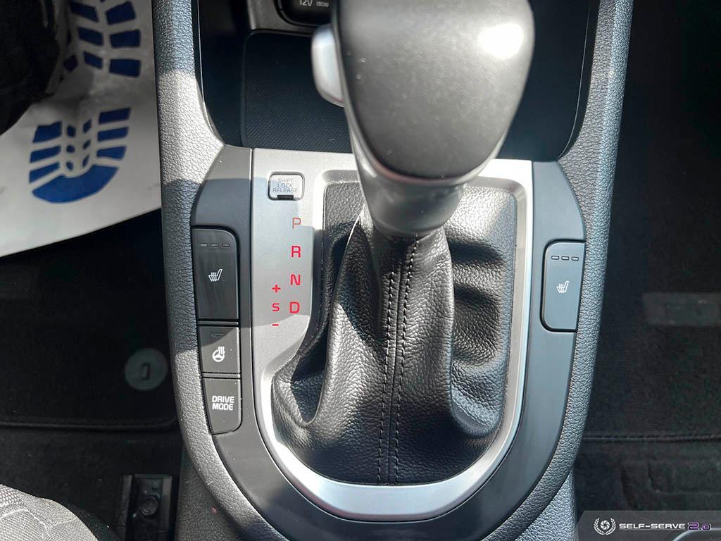 2019 Kia Forte LX / AUTO / BACKUP CAM / NO ACCIDENTS - Photo #19