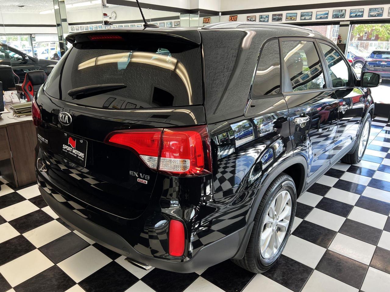 2015 Kia Sorento EX AWD+Pano Roof+Camera+Leather+New Tires - Photo #4