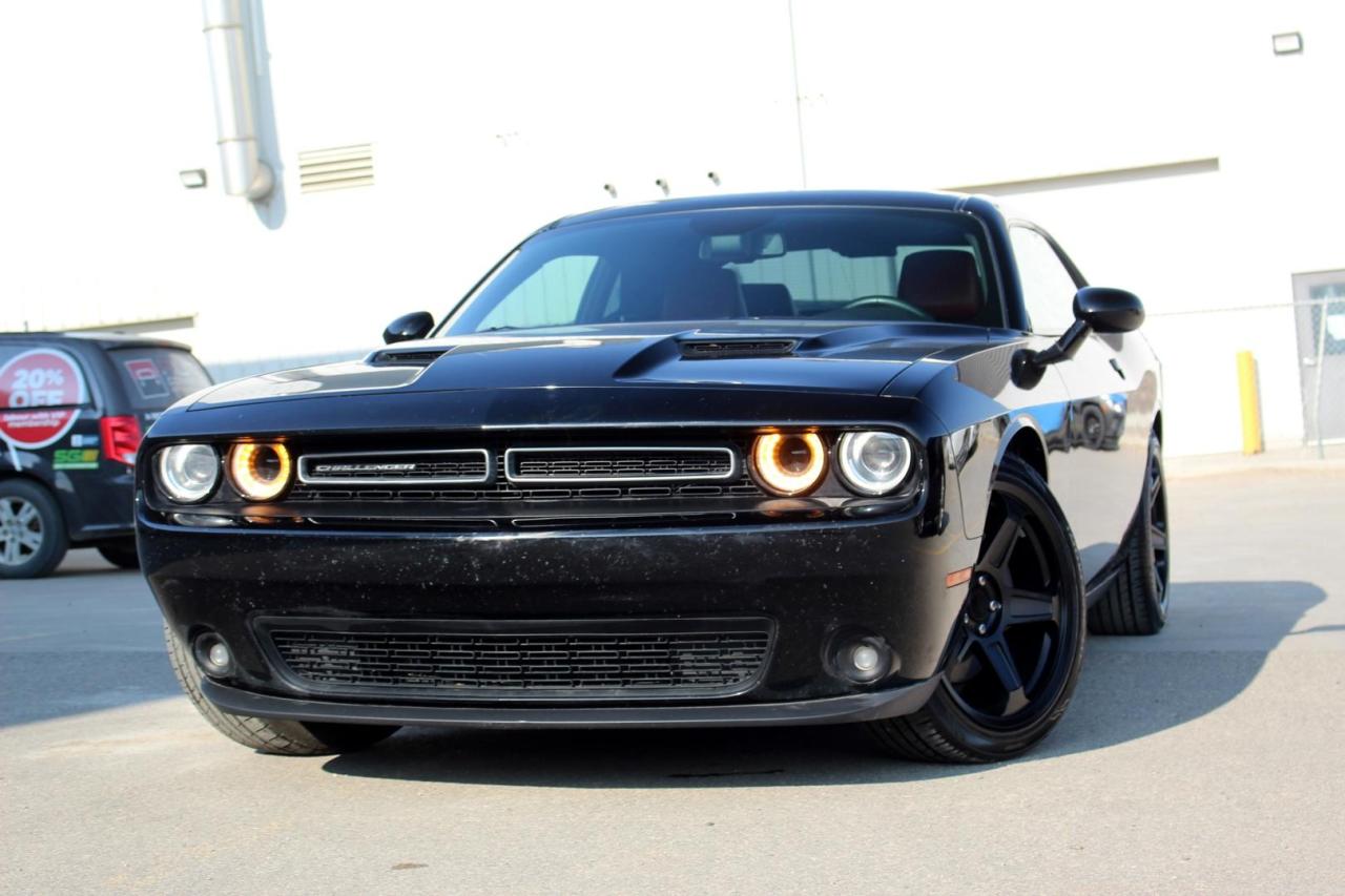 Used 2017 Dodge Challenger SXT - HEATED & COOLED SEATS - LOW KMS - ALPINE AUDIO for sale in Saskatoon, SK