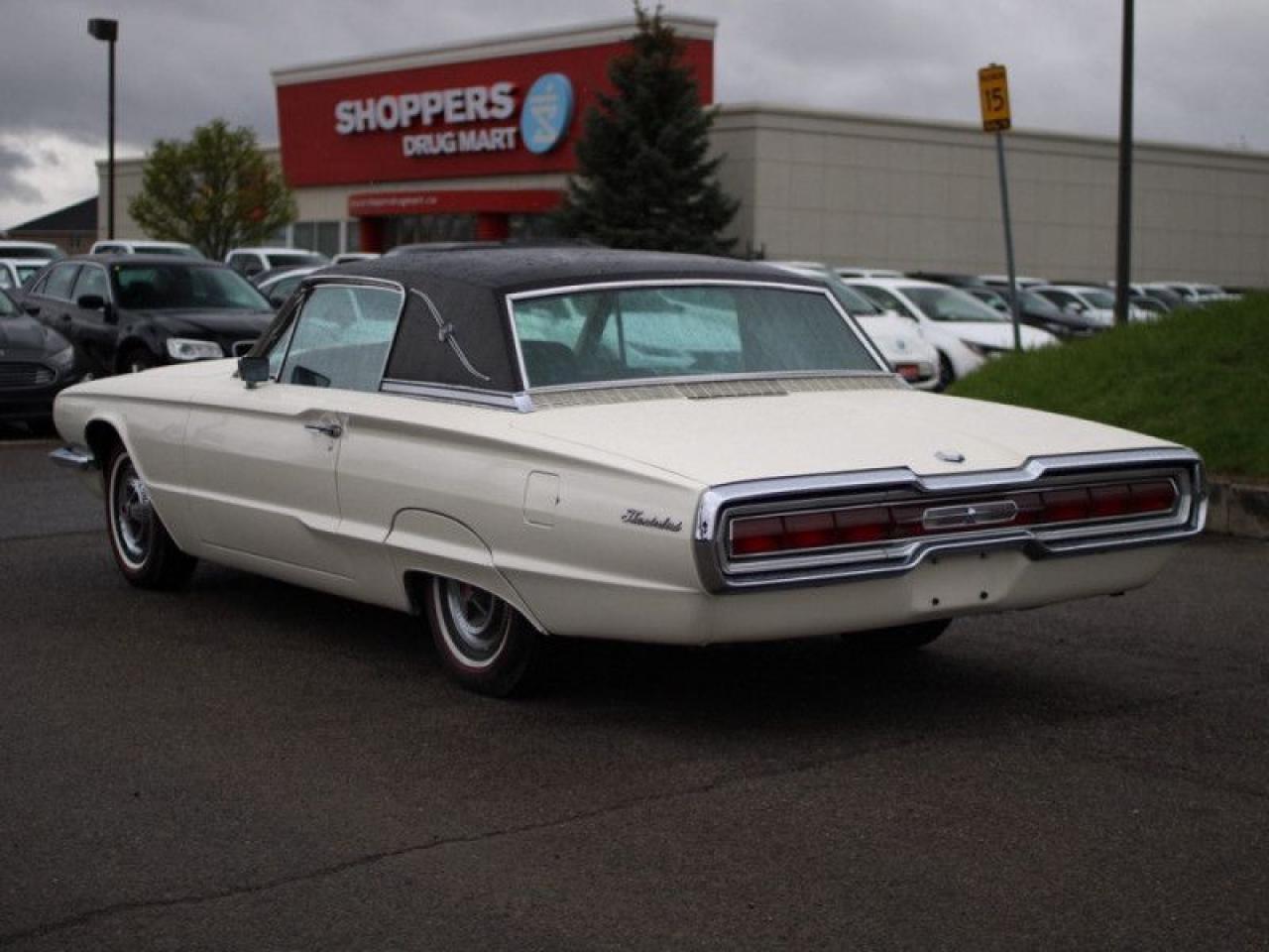 1966 Ford Thunderbird Landau  **VERY CLEAN** Photo2