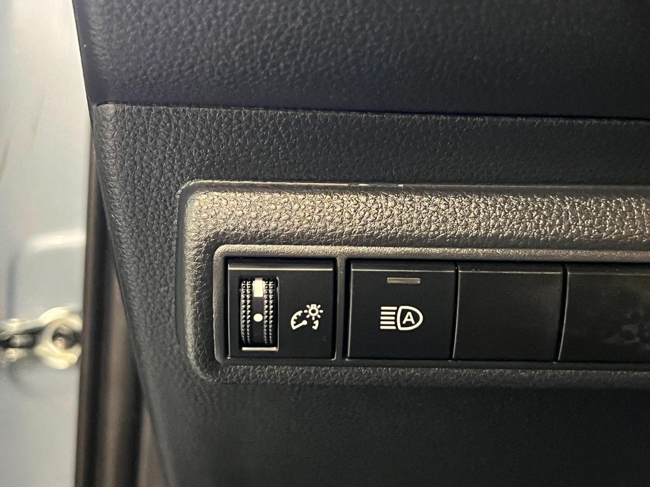 2020 Toyota Corolla L+Adaptive Cruise+Lane Keep+A/C+CLEAN CARFAX - Photo #47