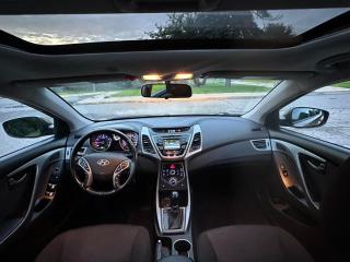 2016 Hyundai Elantra  - Photo #2