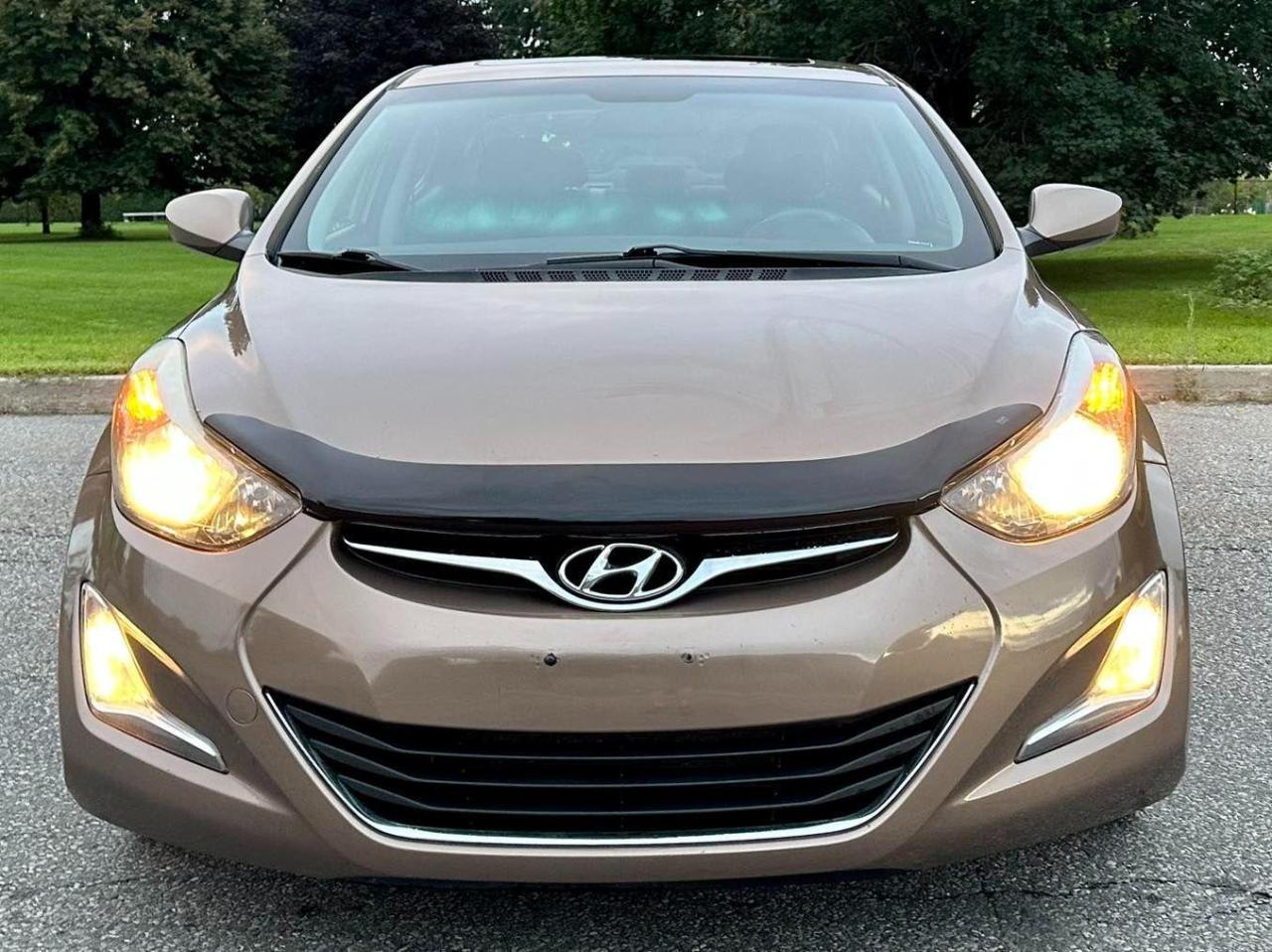 2016 Hyundai Elantra  - Photo #5
