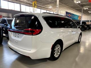 2021 Chrysler Pacifica Touring-L |LEATHER|POWER SLIDING DOORS|BACKUP CAM| - Photo #4