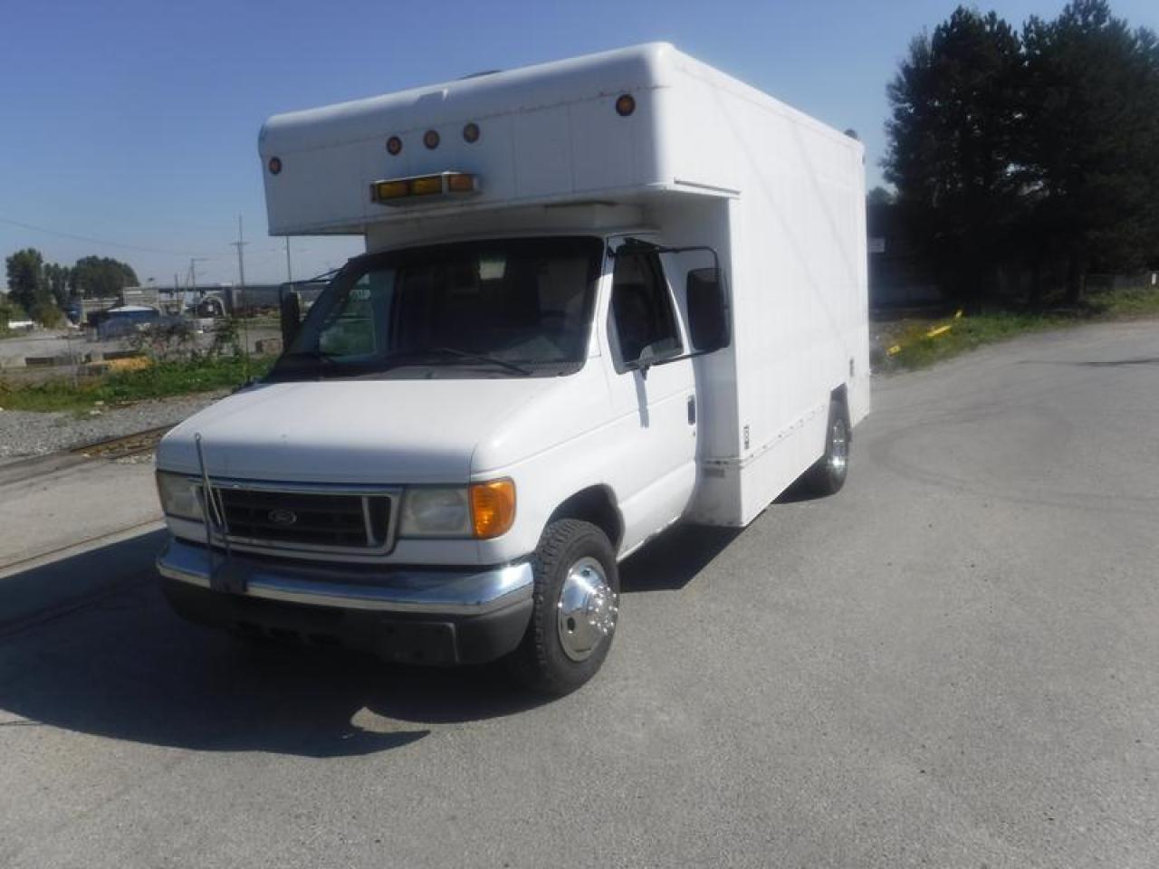Used 2005 Ford Econoline E-450 14 foot Cube Van Diesel (workshop) for sale in Burnaby, BC
