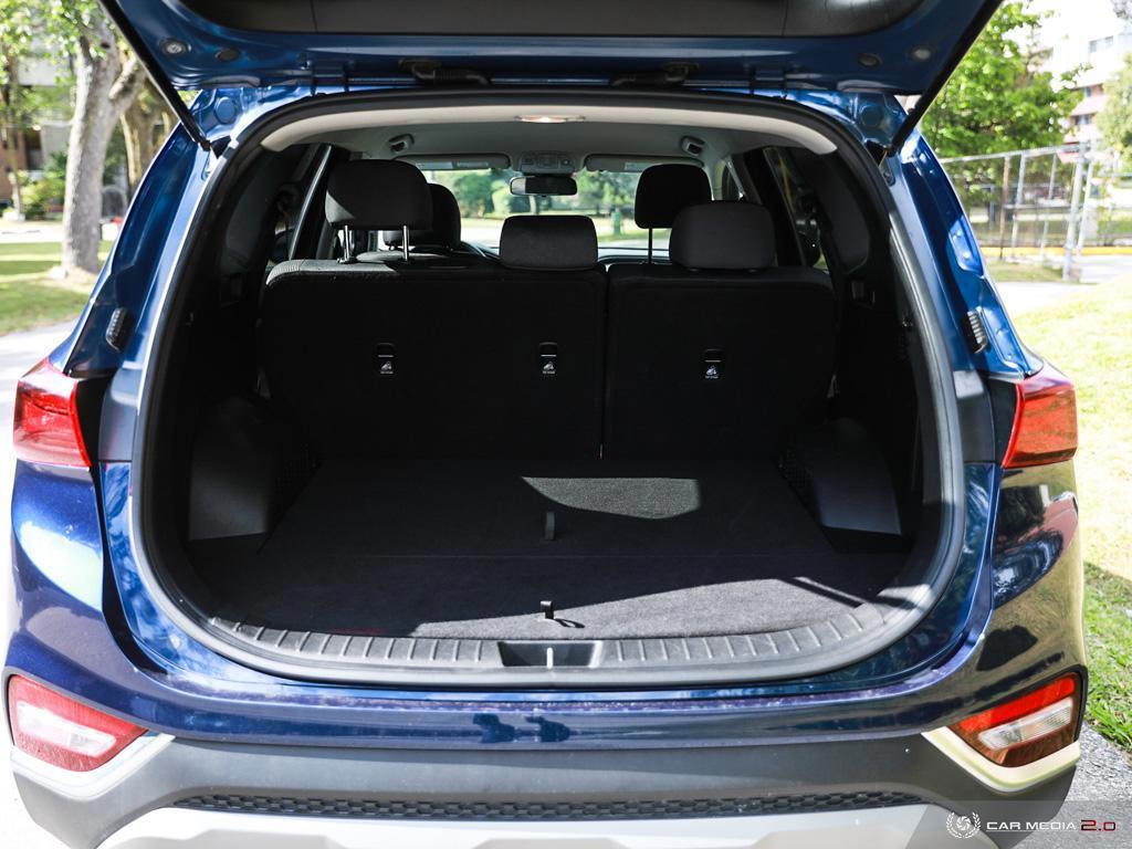 2019 Hyundai Santa Fe Essential AWD w/Safety Package - Photo #10