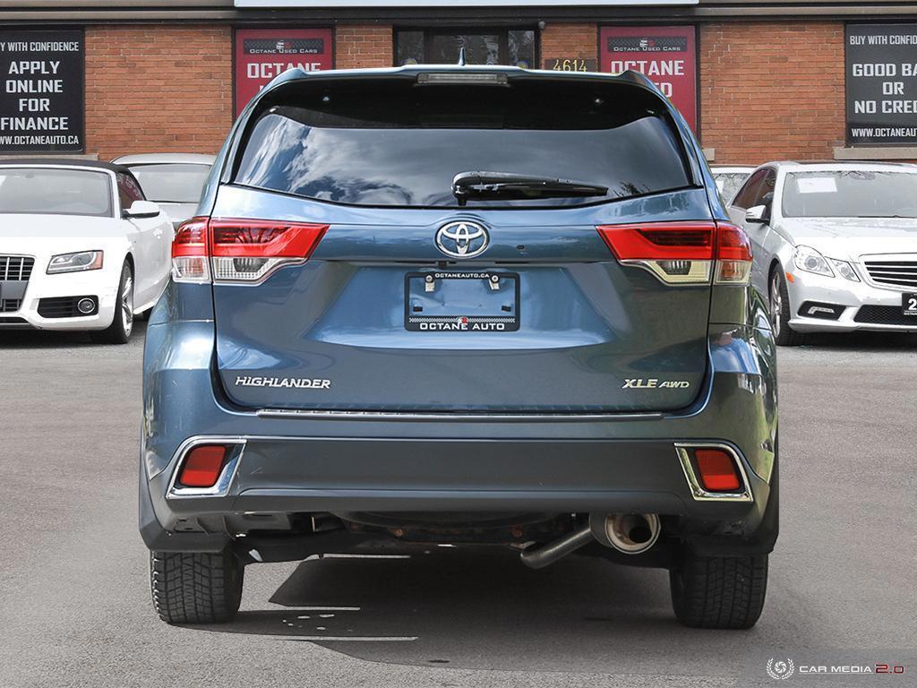 2019 Toyota Highlander XLE - Photo #5