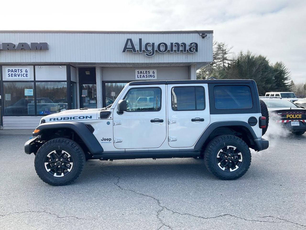 2024 Jeep Wrangler 4xe 4-Door Rubicon Photo2