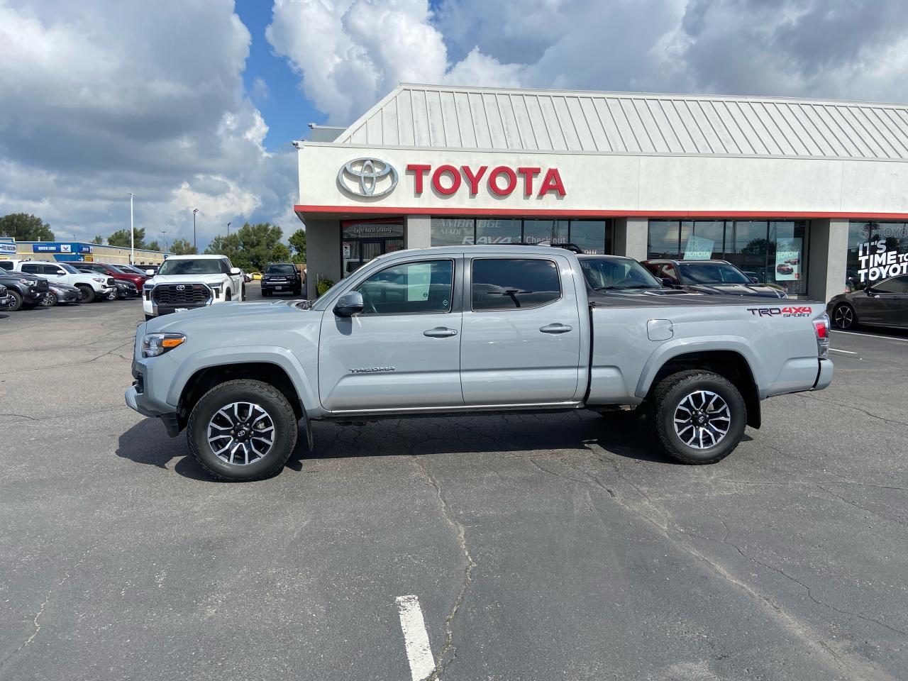 Used 2021 Toyota Tacoma TRD Sport for sale in Cambridge, ON