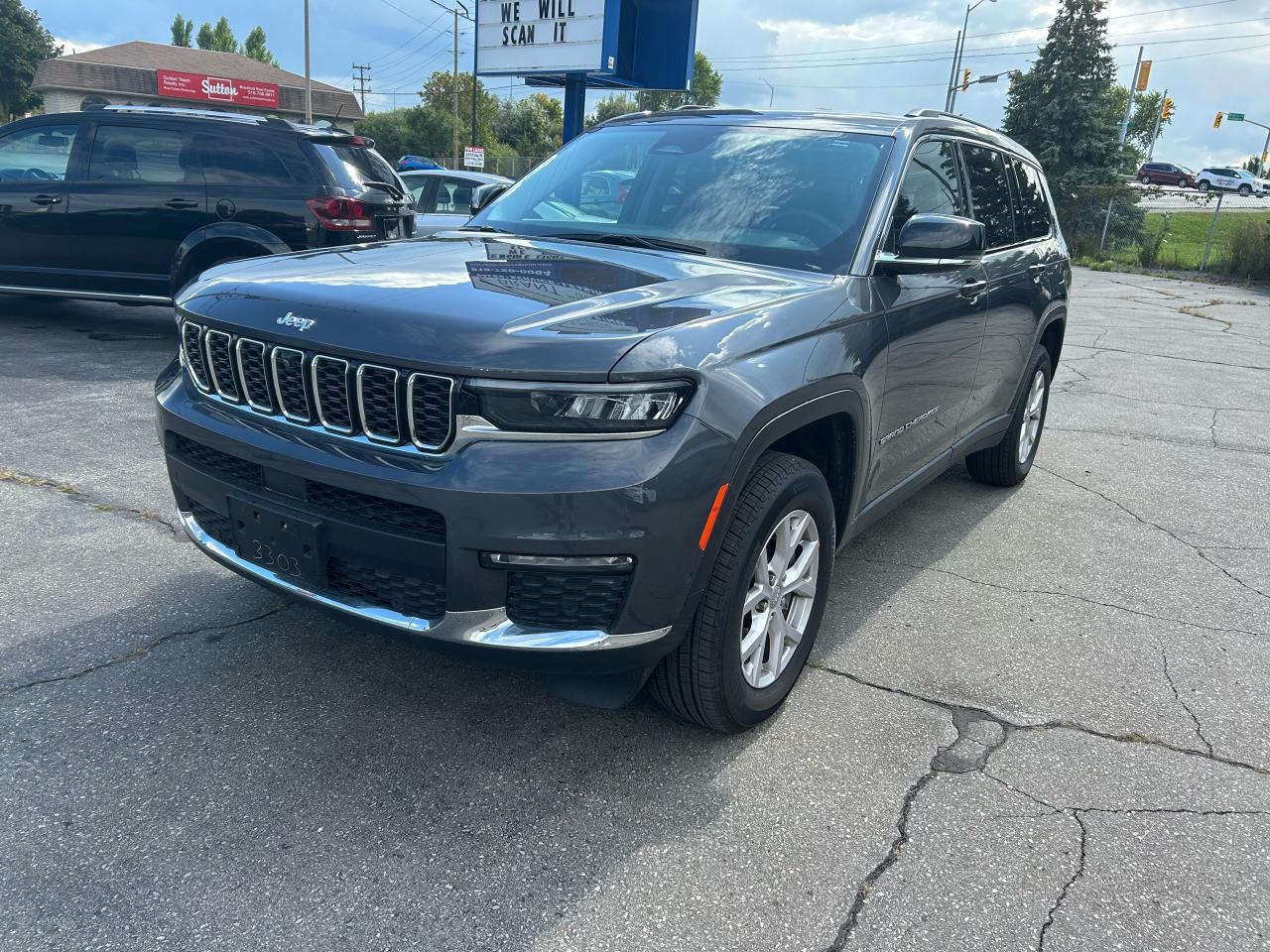 Used 2022 Jeep Grand Cherokee LIMITED 4X4 for sale in Brantford, ON
