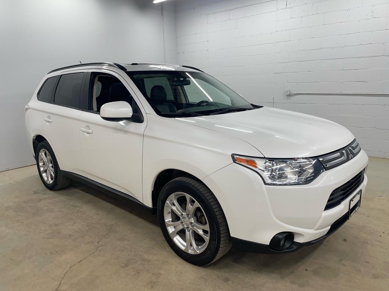 Used 2014 Mitsubishi Outlander ES for sale in Kitchener, ON