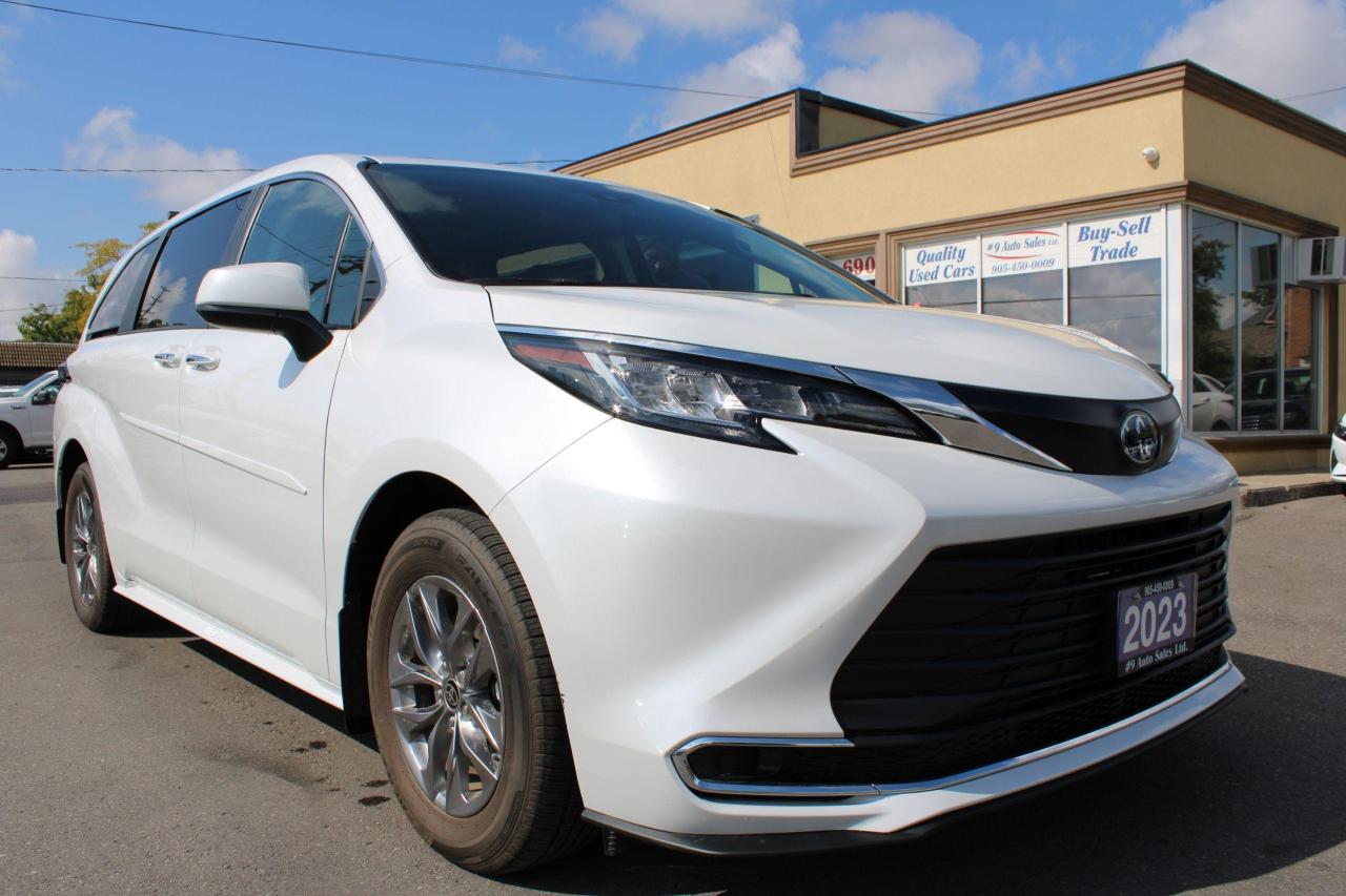 Used 2023 Toyota Sienna XLE 8-Passenger FWD for sale in Brampton, ON