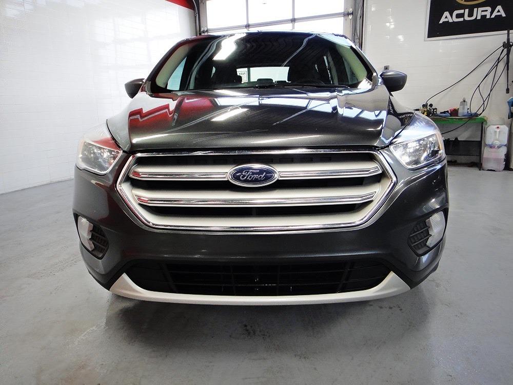 2019 Ford Escape DEALER MAINTAIN,NO ACCIDENT,ONE OWNER - Photo #2