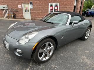 Used 2006 Pontiac Solstice 2.4L/5 SPEED/LOW KMS/NO ACCIDENTS/CERTIFIED for sale in Cambridge, ON