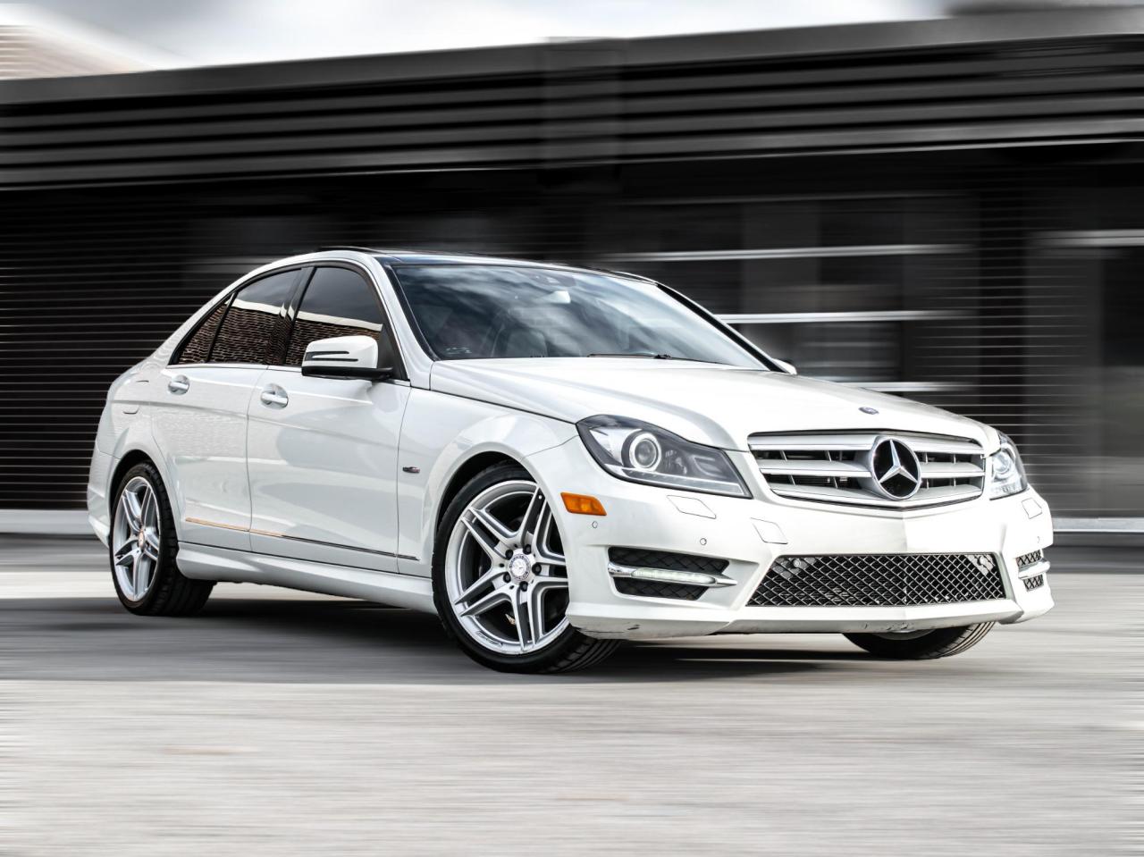 <p><strong>welcome to Firstgear motor car our professional sales team is waiting to assist you.</strong></p><p>https://vhr.carfax.ca/?id=KiwHRHc929H53li5inFddfdmzbhheKPx</p><p>**All credit welcome! Financing available. Bad Credit, No Credit, Bankruptcy, Cash Income/Self Employed. NO PROBLEM. Attractive financing rates available OAC. Our flexible terms and multiple options will make getting behind the wheel of your next vehicle a hassle-free experience. For more information please call. Were here to help with all levels of credit. If you need financing we can help; let us get you started! No hidden fees. We offer an option for extended auto warranties as offered by top providers in business. These can easily be customized even as per your requirement. So a peace of mind is an easy route! OUR MESSAGE: The days when used cars meant trouble are over!!!</p><p>**FIRSTGEAR MOTORCAR Market Value Pricing (MVP) allows you to rest assured with complete piece of mind, We Will Not Sell You A Car, We Will Help you To Find A Right Car For You And Family Members We are in a people business and treat everybody like family by providing Top Quality Certified Pre-owned Used Cars and allows you to buy with confidence; our vehicles come with: CarProof Report, Complimentary Oil Change Prior to Delivery, Warranty -Extended warranty available on every vehicle. All vehicles can be Certified & E-Tested for an additional $1495, if not Certified & E-Test then as per OMVIC Regulations the vehicle is deemed to be not drivable, not e-tested, and not certified.</p><p>**FOR MORE INFORMATION PLEASE CALL 1-416-740-6888</p><p>**EXCELLENT FINANCING OPTIONS AVAILABLE (O.A.C).We offer, top dollar for your trade(s), no pressure, non commissioned sales staff with no haggle pricing. NO APPOINTMENTS NEEDED, DROP IN FOR A TEST DRIVE TODAY!!! There are no hidden fees and Firstgear Motorcars will promise a hassle free purchase while providing a variety of financing and leasing options based on the applicants credit. To book a test drive and inquire about financing options and filling up a credit application please feel free to call us. Our advertised prices do not include HST / applicable government and licensing fees.</p><p>**FIRSTGEAR MOTORCAR</p><p>**425 Signet dr, Toronto. Ontario. M9L 1V5Phone. 416-740-6888Fax. 416-981-7616(HWY 400 & FINCH)</p><p>**Hours Of Operation:Monday-Friday: 10:00am-7:00pmSaturday: 10:00 am-5:00Sunday CLOSE</p>