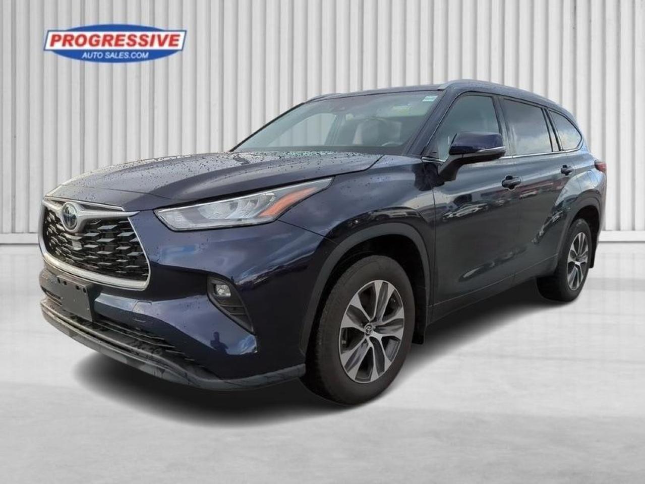 Used 2022 Toyota Highlander  for sale in Sarnia, ON