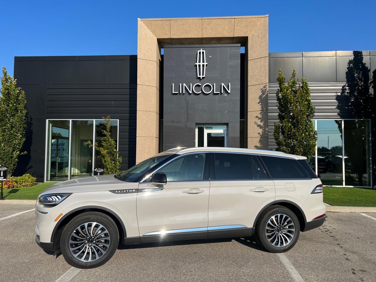 New 2023 Lincoln Aviator Reserve for sale in Chatham, ON