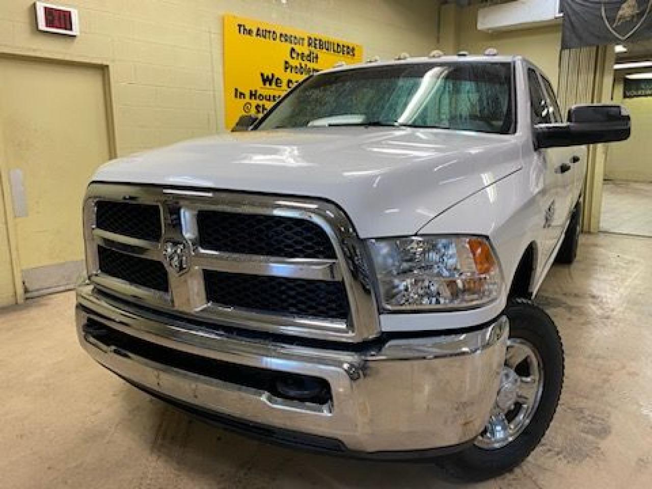 2013 RAM 2500 ST - Photo #1
