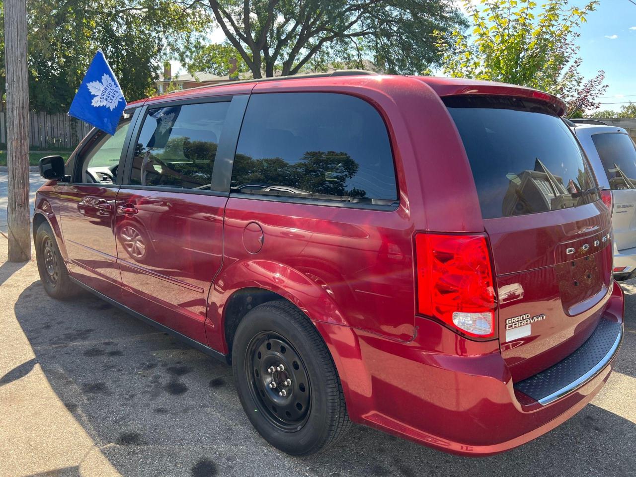 2015 Dodge Grand Caravan SXT - Photo #3