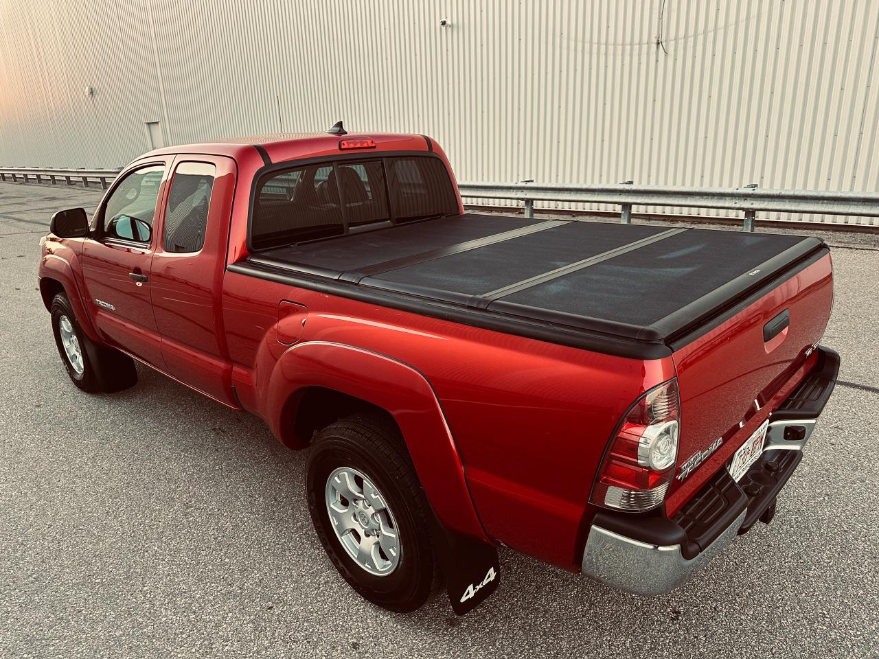 Used 2015 Toyota Tacoma SR5 - Super Cab V6 - 4WD for sale in Mississauga, ON