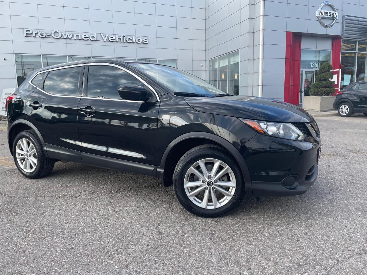 Used 2019 Nissan Qashqai ONE OWNER ACCIDENT FREE TRADE WITH ONLY 28258 KMS . NISSAN CERTIFIED PREOWNED! for sale in Toronto, ON