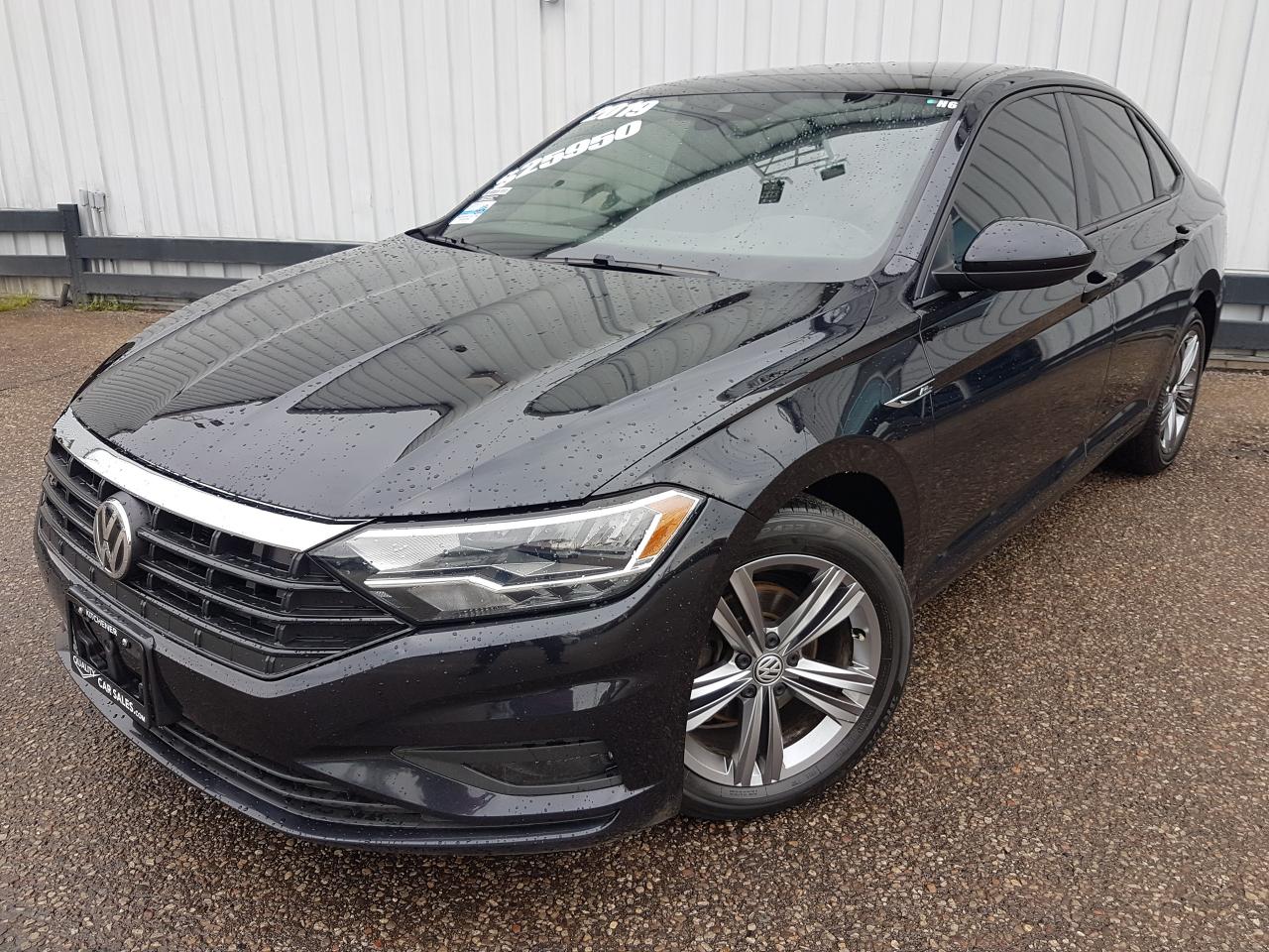 Used 2019 Volkswagen Jetta R-LINE Highline *LEATHER-SUNROOF* for sale in Kitchener, ON