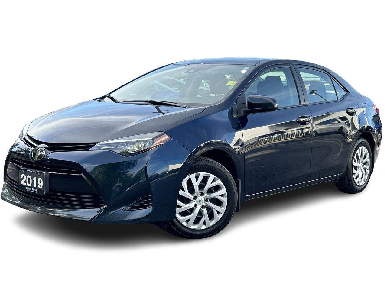 Used 2019 Toyota Corolla 4-door Sedan LE CVTi-S for sale in Markham, ON
