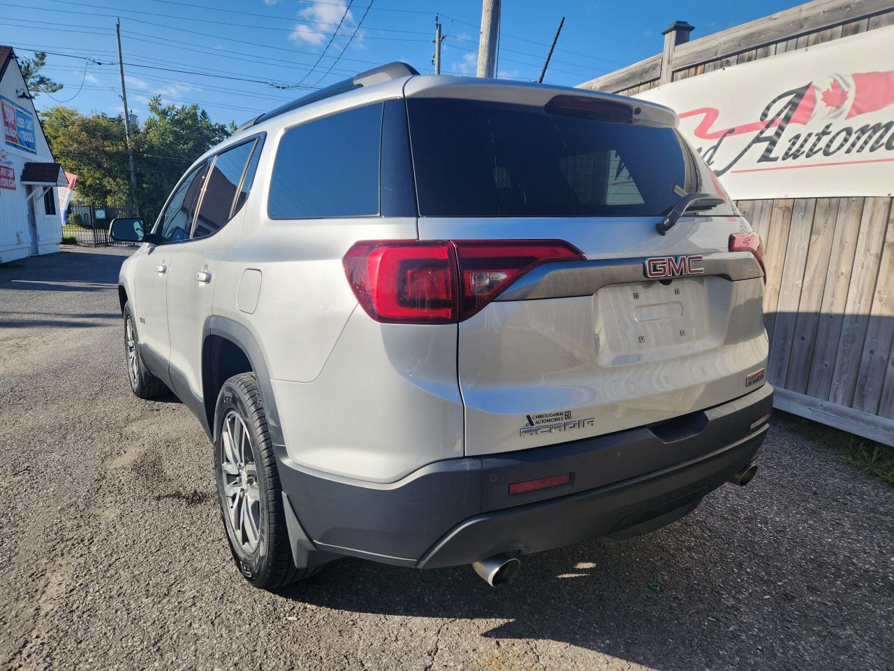 2017 GMC Acadia SLE - Photo #3