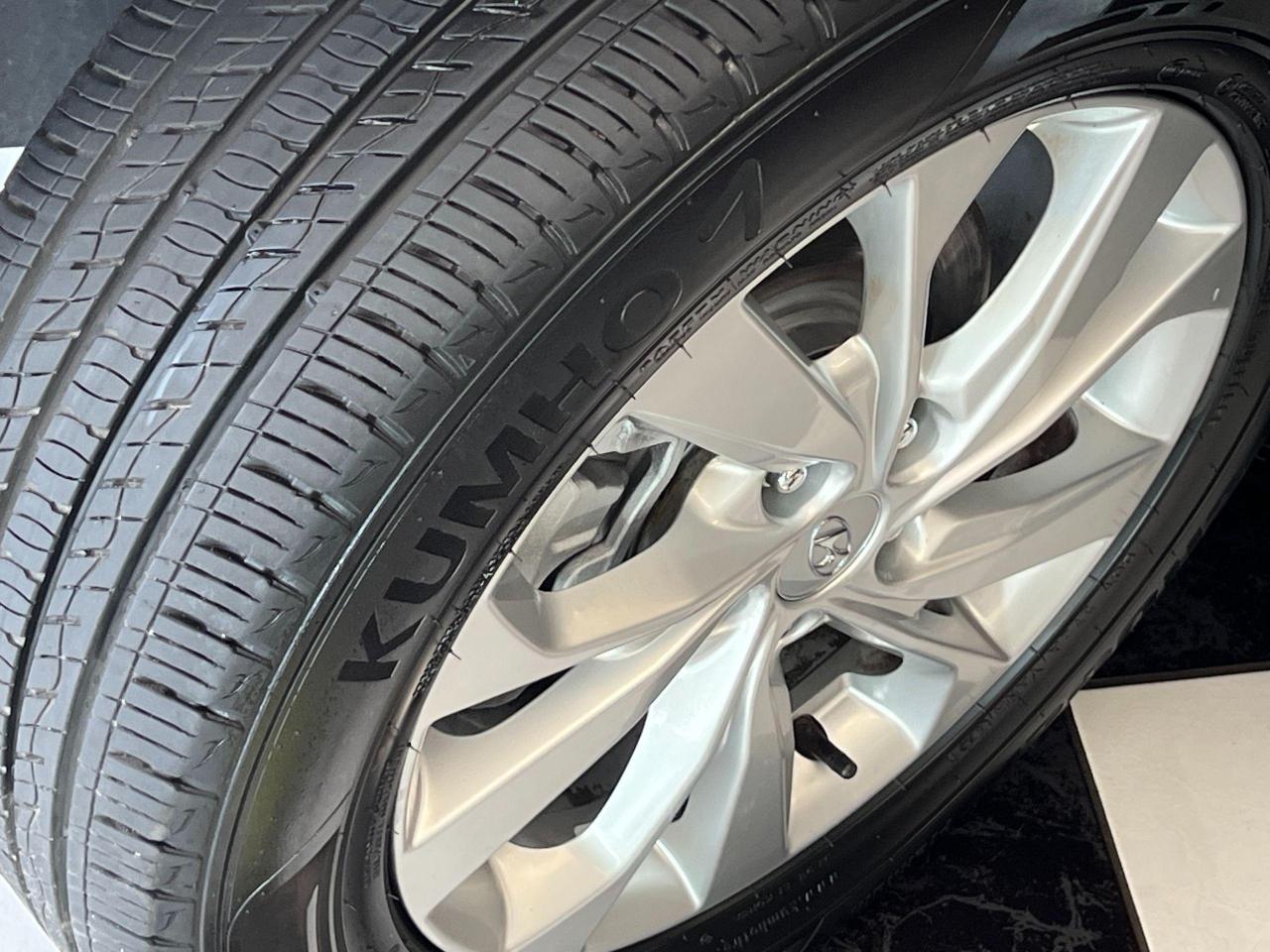 2019 Hyundai Tucson Preferred AWD+Blind Spot+Lane Keep+Heated Steering - Photo #12
