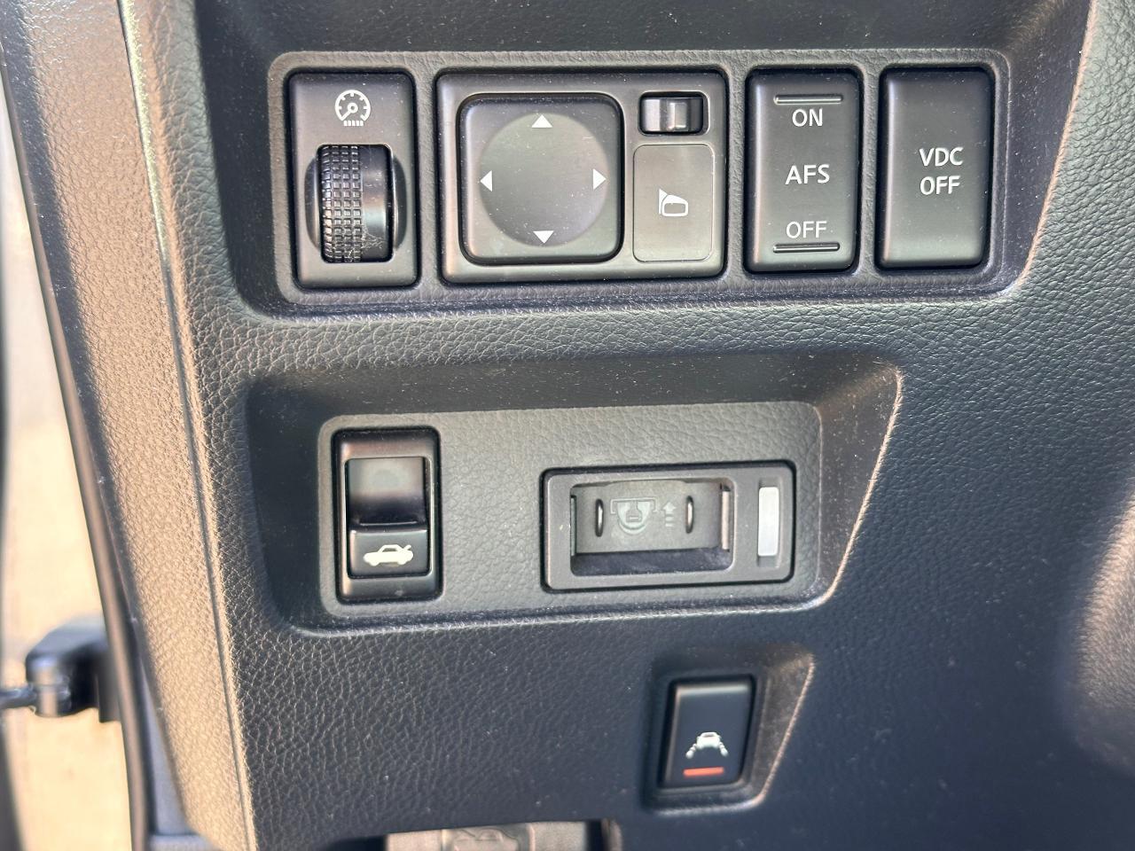 2007 Infiniti M35 4dr Sdn AWD Photo