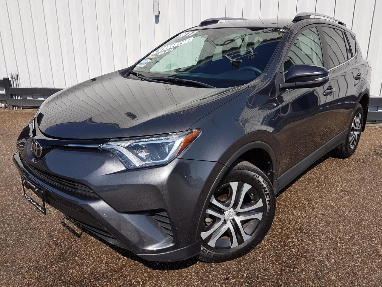 2017 Toyota RAV4 LE *HEATED SEATS*