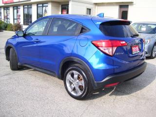 2018 Honda HR-V Auto,AWD,Certified,Bluetooth,Side & Backup Camera - Photo #3