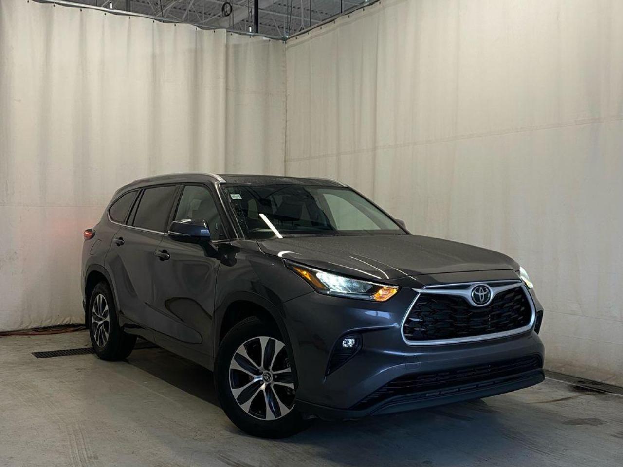 Used 2022 Toyota Highlander XLE for sale in Sherwood Park, AB